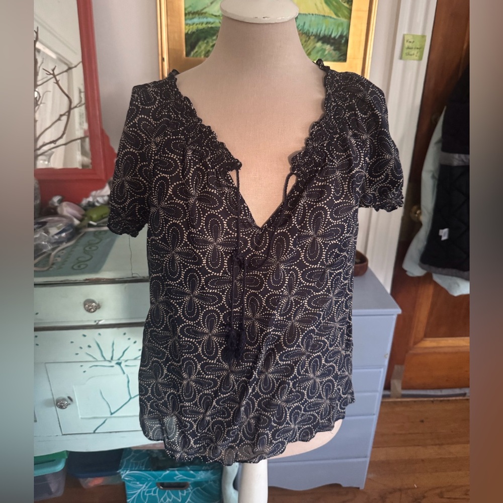 Banana Republic Blue and Beige Floral Patterned Blouse With Tie M Silk VGUC